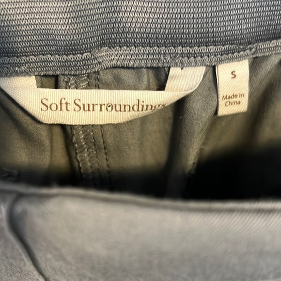 Soft Surroundings Gray Flat Front Elastic Back Pants Small - Picture 4 of 7